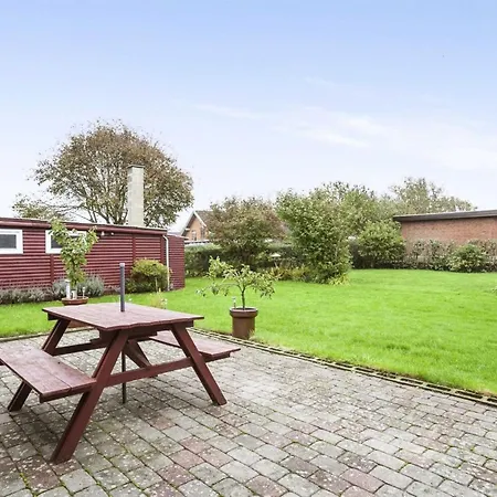 Harrieth - 16km From The Sea By Interhome