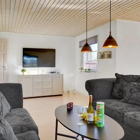 Prázdninový dům Harrieth - 16km From The Sea By Interhome